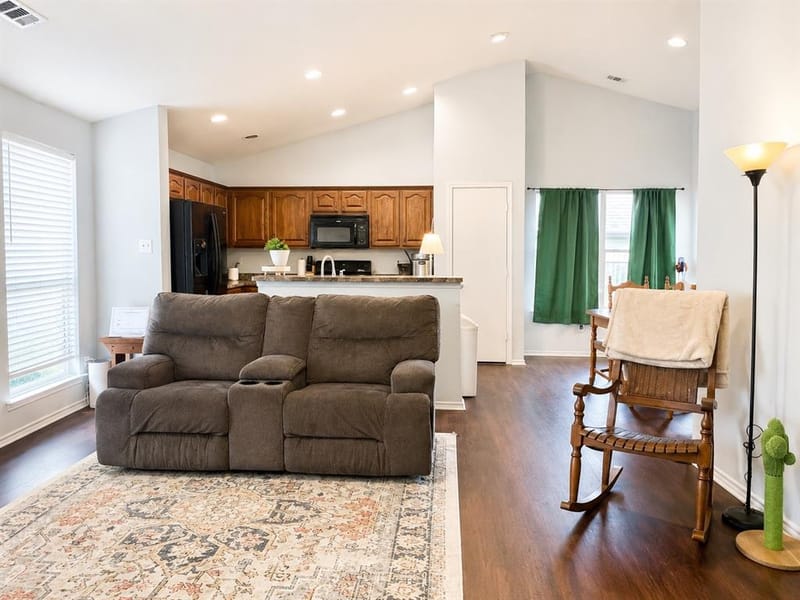 1249 Cottonwood Drive, Crowley TX 76036 - Photo 8