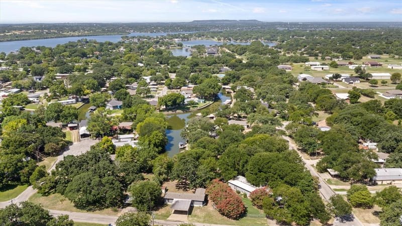 3702 Hartwood Drive, Granbury TX 76049 - Photo 34
