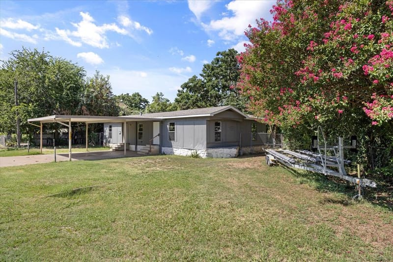 3702 Hartwood Drive, Granbury TX 76049 - Photo 4