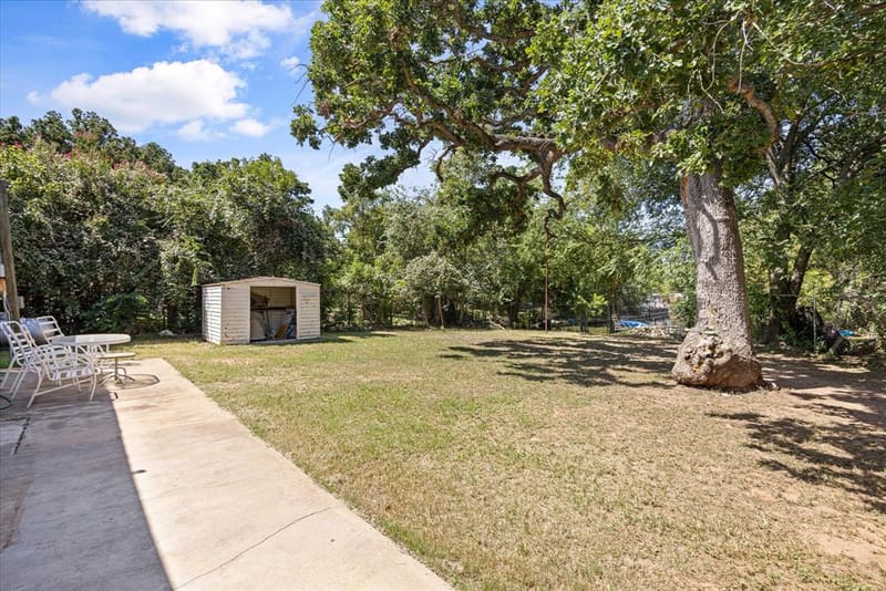3702 Hartwood Drive, Granbury TX 76049 - Photo 21