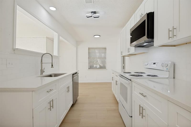 101 S Lois Lane, Richardson TX 75081 - Photo 10