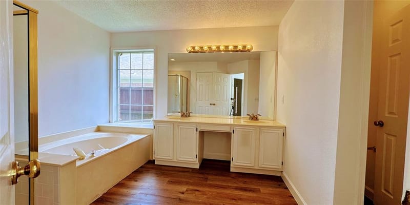 7208 Chateau Drive, Frisco TX 75035 - Photo 10