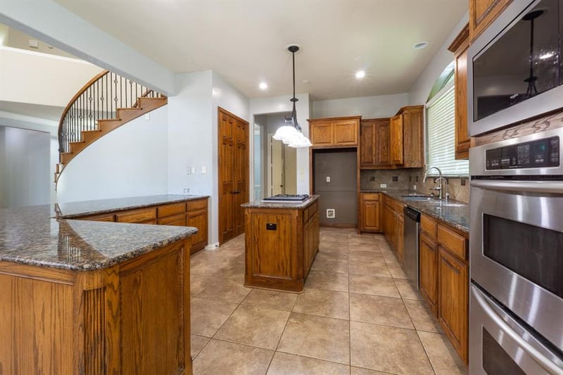 923 Wise Street, Keller TX 76248 - Photo 7