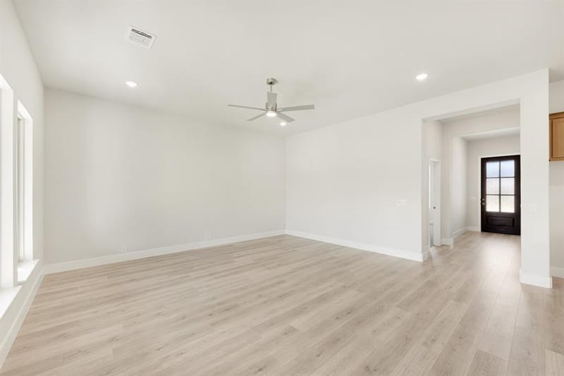 131 Red Cedar Court, Balch Springs TX 75181 - Photo 6