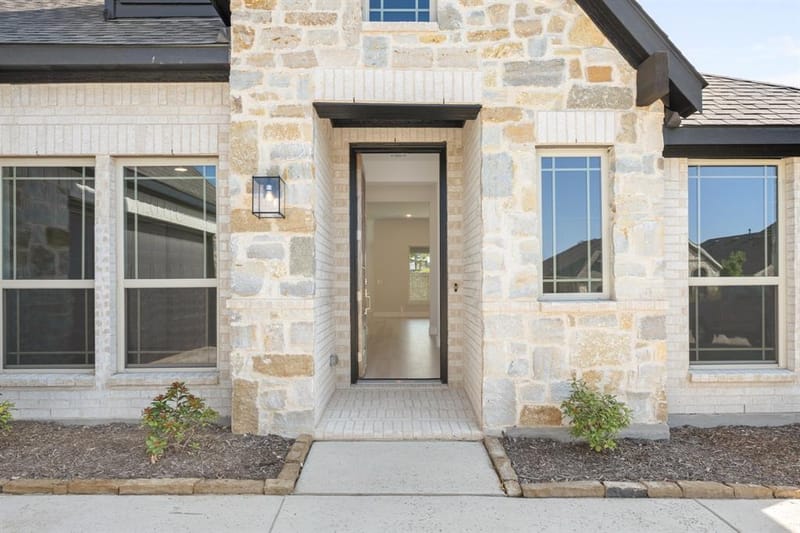 131 Red Cedar Court, Balch Springs TX 75181 - Photo 4