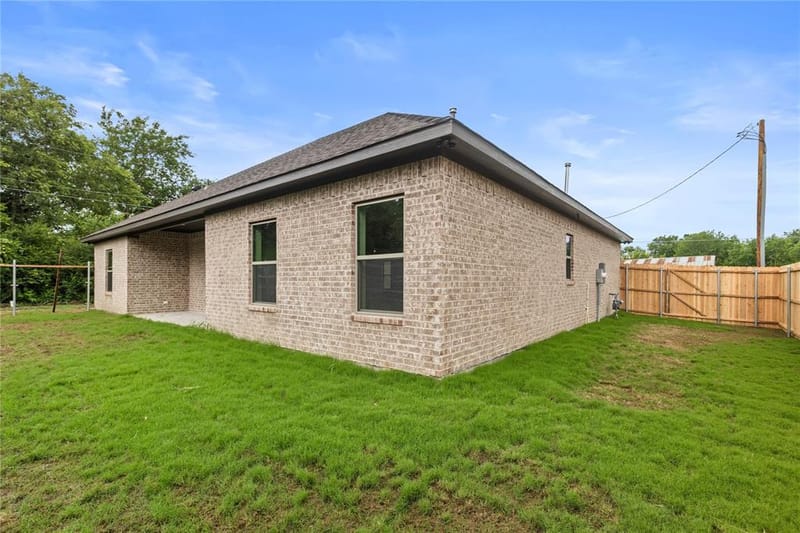106 N Lackey Street, Tom Bean TX 75489 - Photo 23