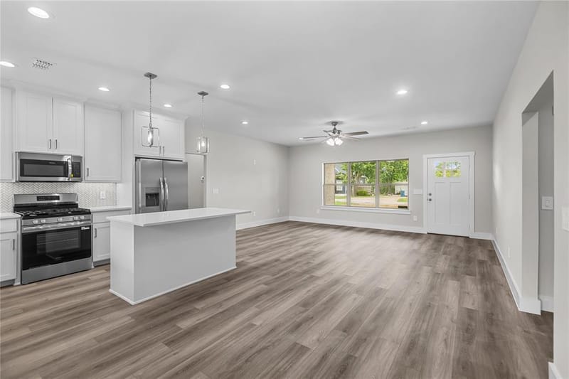 106 N Lackey Street, Tom Bean TX 75489 - Photo 6