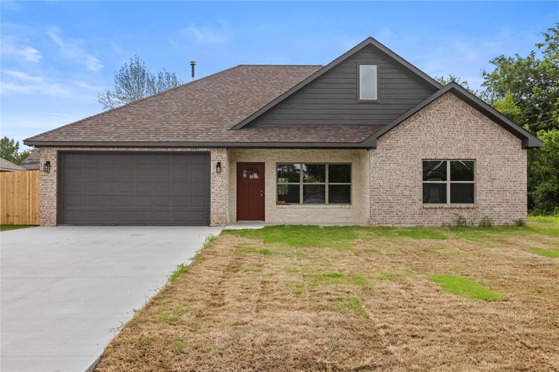 106 N Lackey Street, Tom Bean TX 75489 - Photo 32