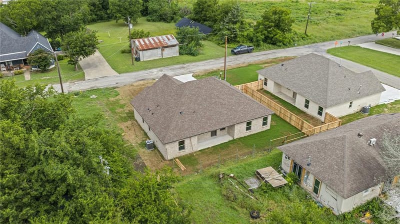 106 N Lackey Street, Tom Bean TX 75489 - Photo 28
