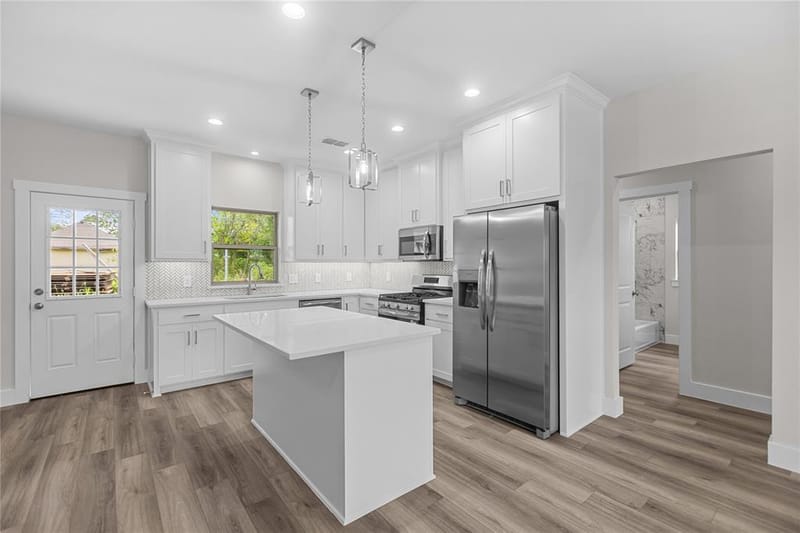 106 N Lackey Street, Tom Bean TX 75489 - Photo 9