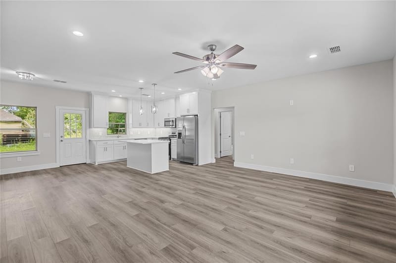 106 N Lackey Street, Tom Bean TX 75489 - Photo 4