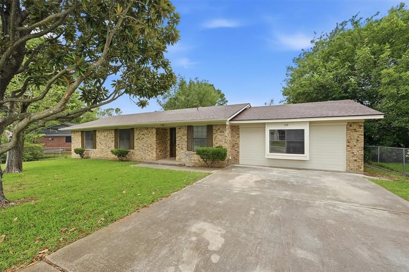 108 Loraine Street, Pottsboro TX 75076 - Photo 4
