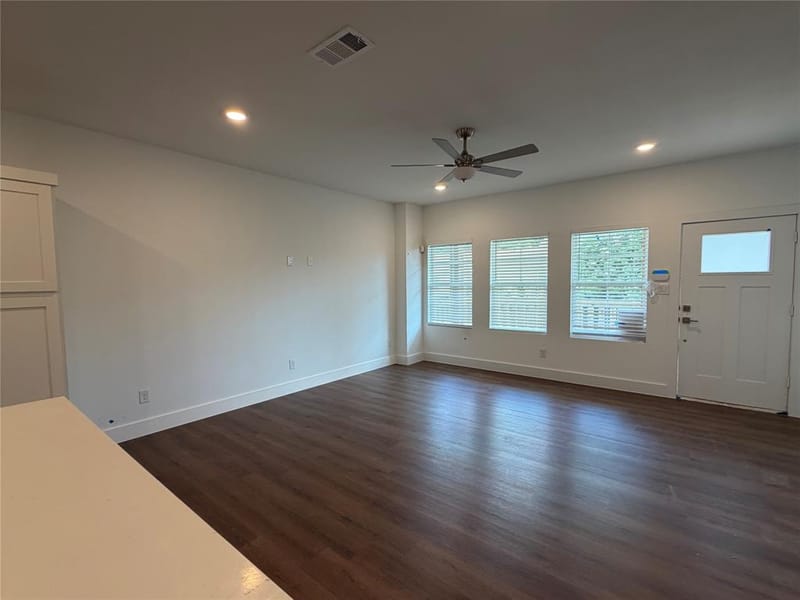 1371 Cooper, Dallas TX 75215 - Photo 7