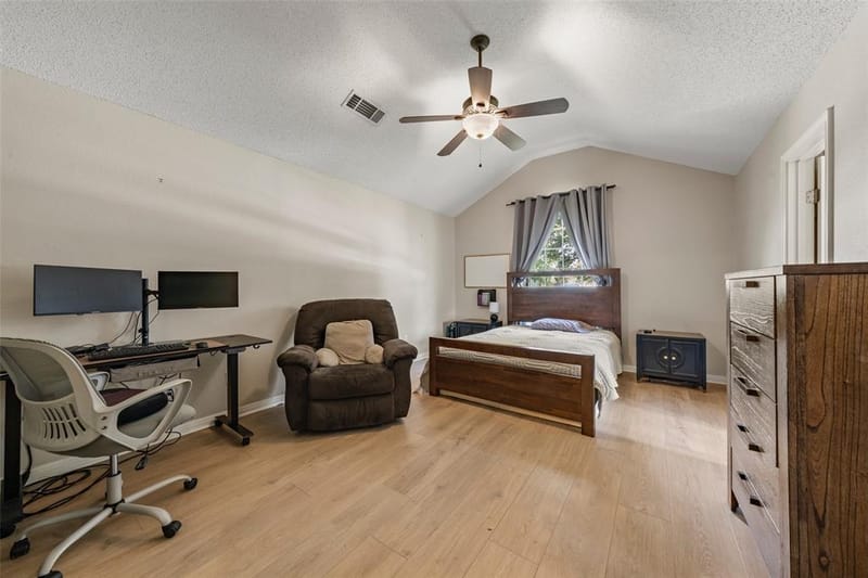 104 W Jade Drive, Hewitt TX 76643 - Photo 9