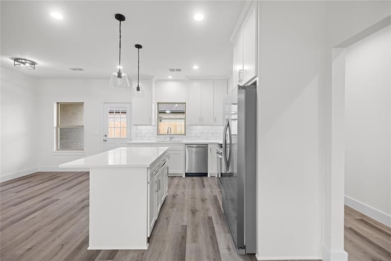 209 W Bonham Street, Tom Bean TX 75489 - Photo 12
