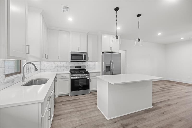 209 W Bonham Street, Tom Bean TX 75489 - Photo 10