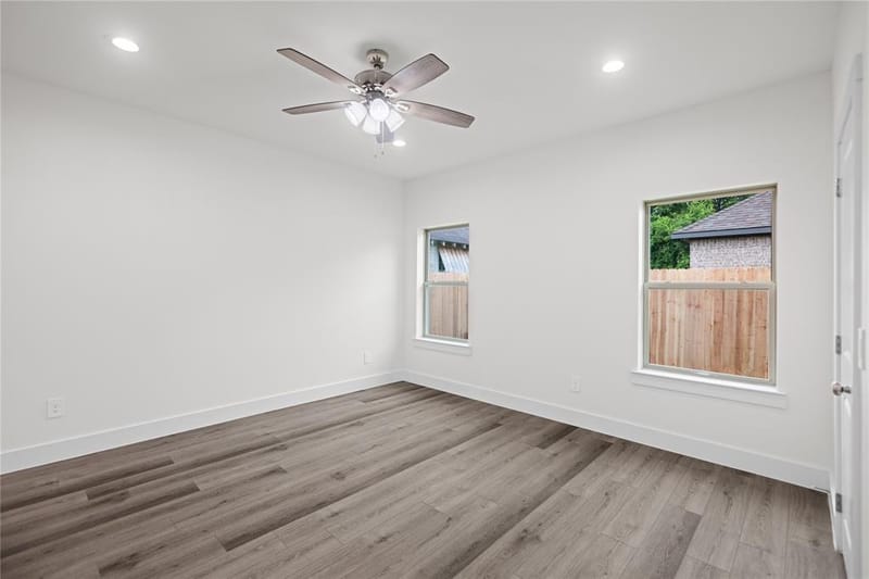209 W Bonham Street, Tom Bean TX 75489 - Photo 14
