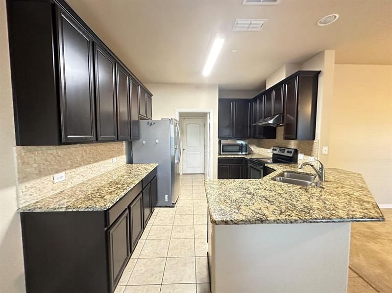6516 Federal Hall Street, Plano TX 75023 - Photo 5