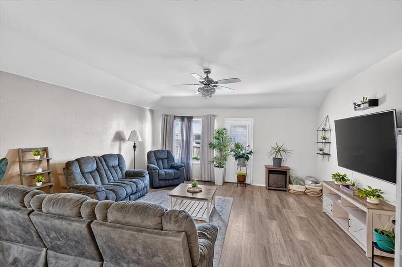1731 Overlook Drive, Lancaster TX 75146 - Photo 15