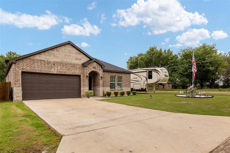 8112 Lakeshore Drive, Kemp TX 75143 - Photo 2