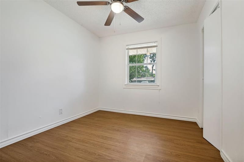 1410 Carswell Terrace, Arlington TX 76010 - Photo 17