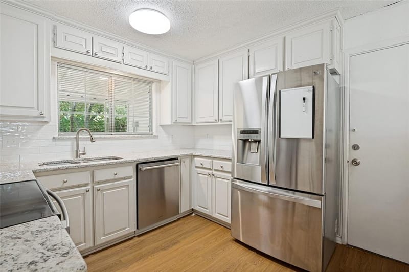 1410 Carswell Terrace, Arlington TX 76010 - Photo 8