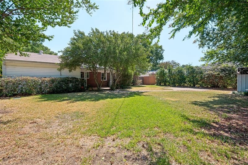 1410 Carswell Terrace, Arlington TX 76010 - Photo 25
