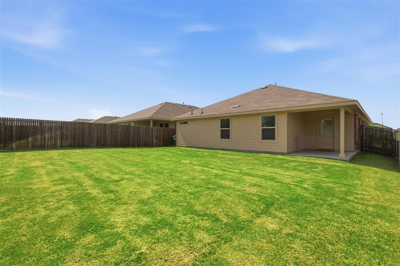 3713 Ridgeway Lane, Denton TX 76226 - Photo 32