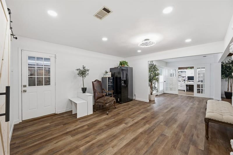 6602 Lyons Road, Garland TX 75043 - Photo 18