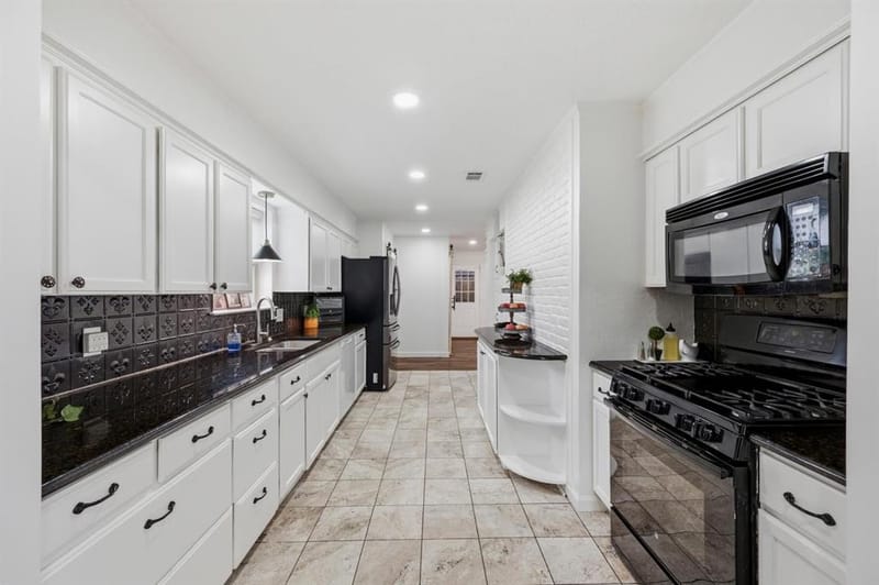 6602 Lyons Road, Garland TX 75043 - Photo 15