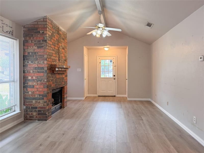 2327 Summer Place Drive, Arlington TX 76014 - Photo 5