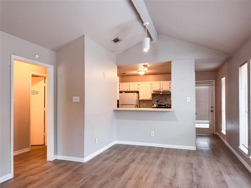 2327 Summer Place Drive, Arlington TX 76014 - Photo 8