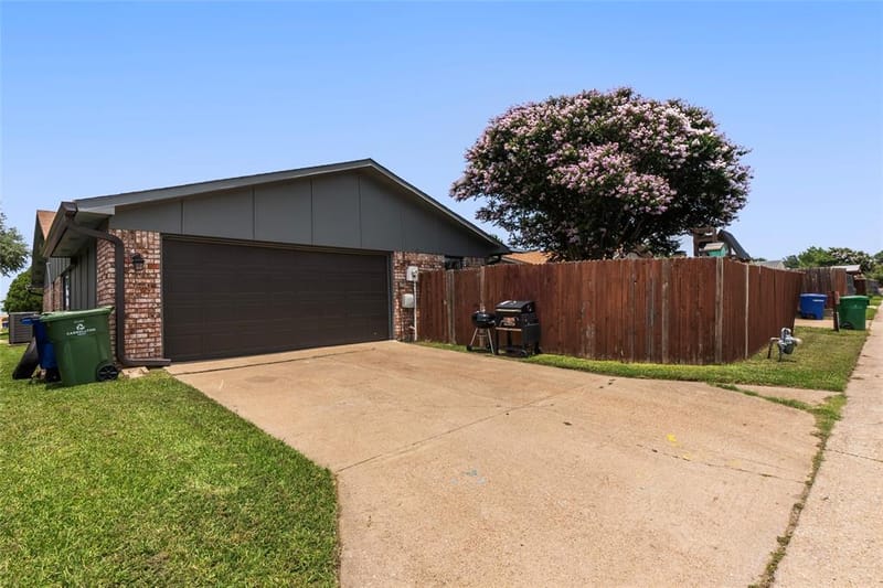 2004 White Ash Road, Carrollton TX 75007 - Photo 34