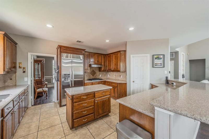 3620 Oakcrest Drive, Plano TX 75025 - Photo 5