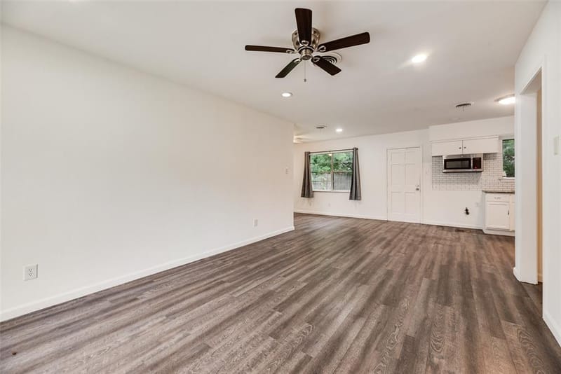 730 Cindy Lane, Grand Prairie TX 75052 - Photo 9