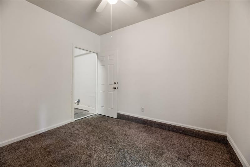 730 Cindy Lane, Grand Prairie TX 75052 - Photo 21