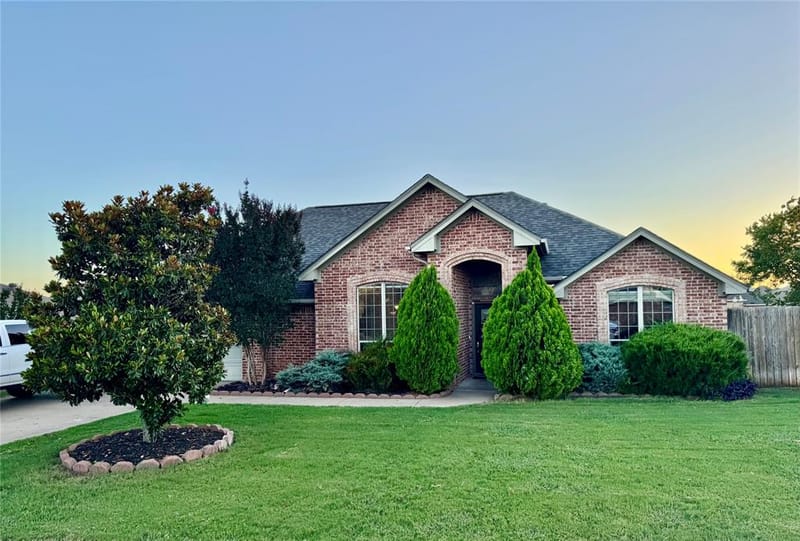 2942 Meandering Way, Granbury TX 76049
