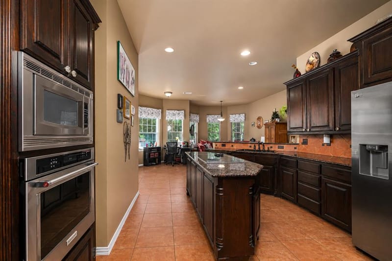 100 Manders Court, Runaway Bay TX 76426 - Photo 10