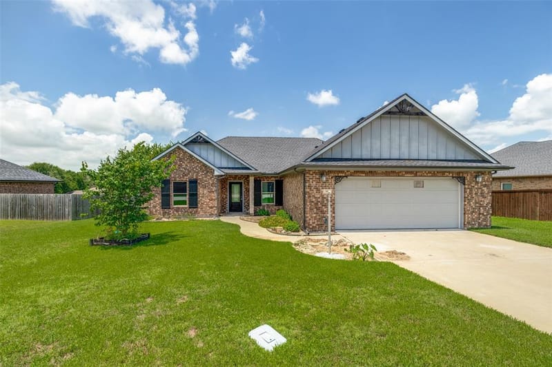 107 Indian Creek, Trenton TX 75490 - Photo 2