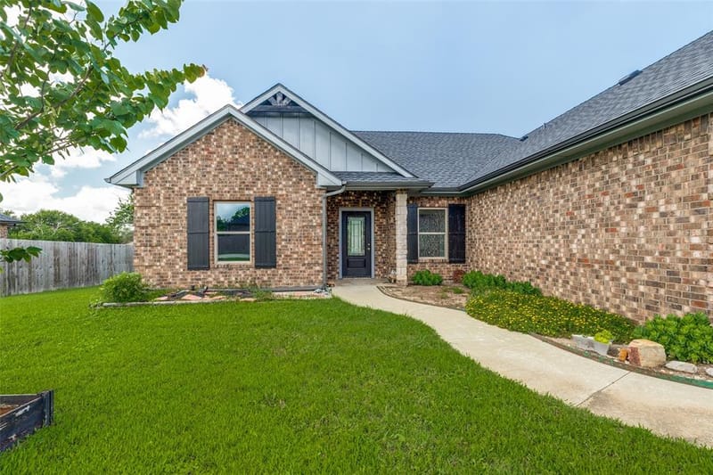 107 Indian Creek, Trenton TX 75490 - Photo 3