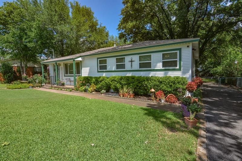 529 Lee Street, Cedar Hill TX 75104 - Photo 2