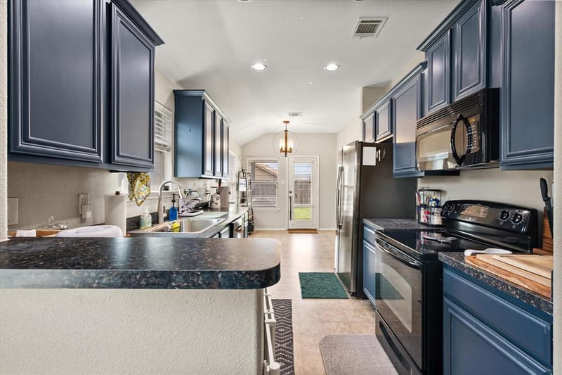 2012 Victorian Drive, Heartland TX 75126 - Photo 10