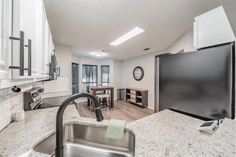 7000 Rovato Drive, Arlington TX 76001 - Photo 9