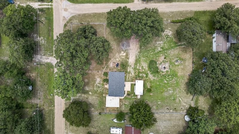 250 E Golden Oaks Drive, Mabank TX 75156 - Photo 24