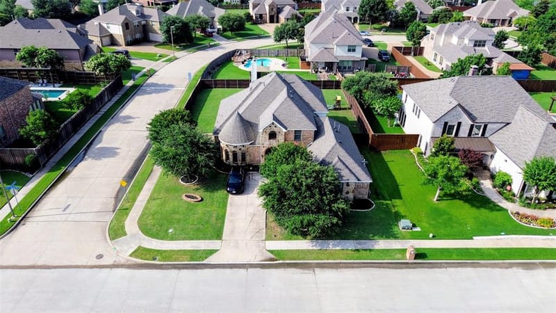 5730 Creek Crossing Lane, Sachse TX 75048 - Photo 4