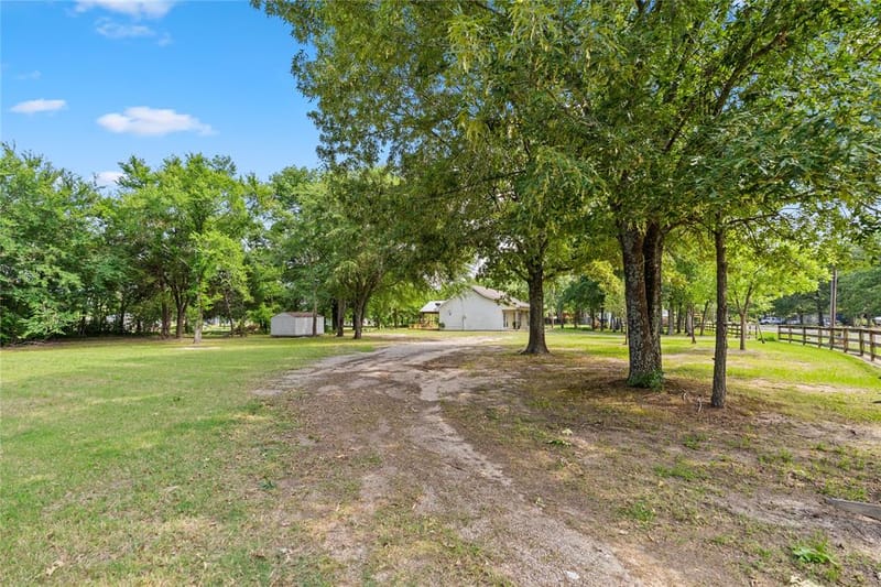 109 Rs County Road 3319, Emory TX 75440 - Photo 12
