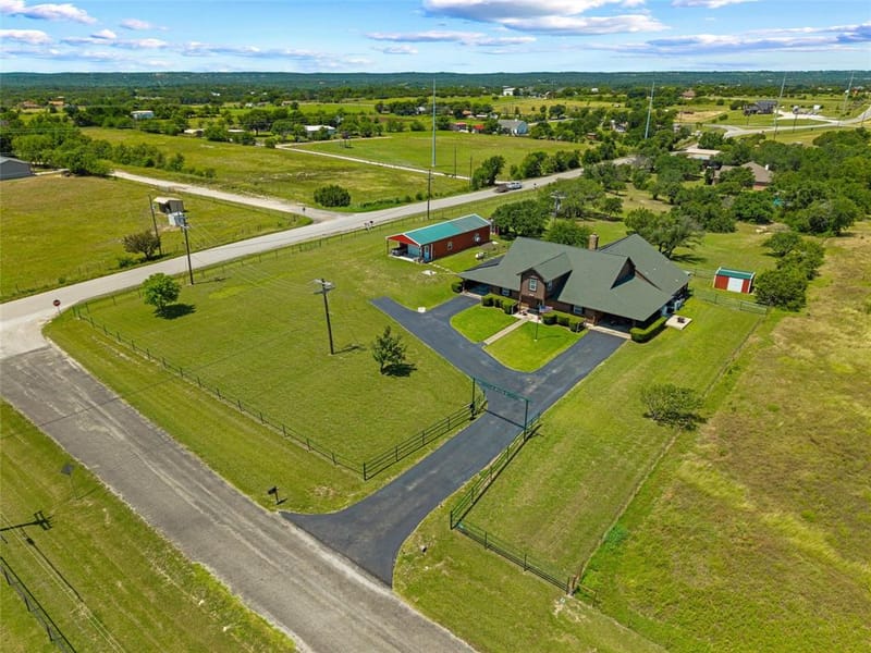 7301 Comer Lane, Weatherford TX 76085 - Photo 10