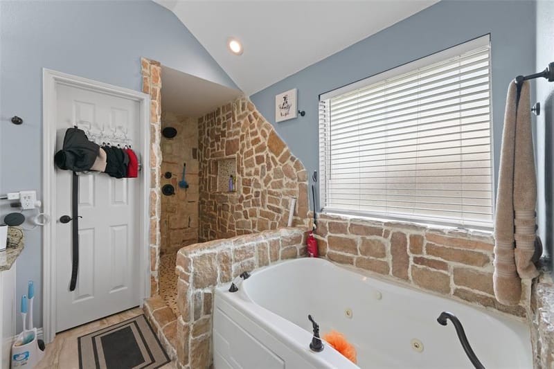 412 Kings Creek Drive, Terrell TX 75161 - Photo 19