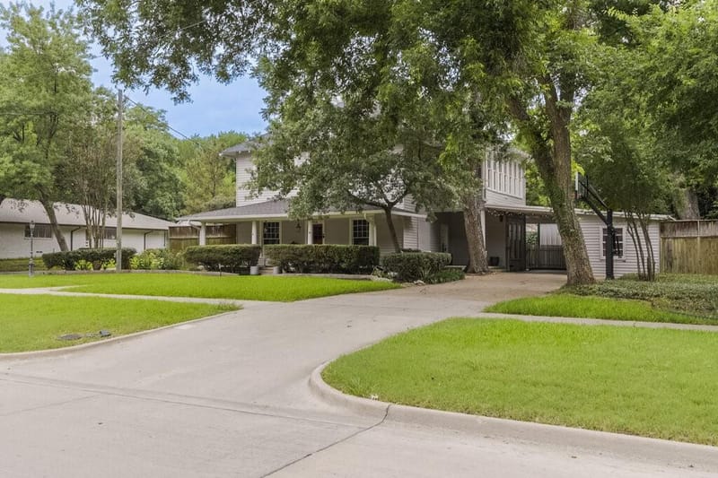 708 W Marvin Avenue, Waxahachie TX 75165 - Photo 2