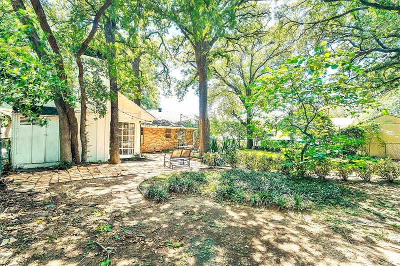 721 Fouts Drive, Irving TX 75061 - Photo 6